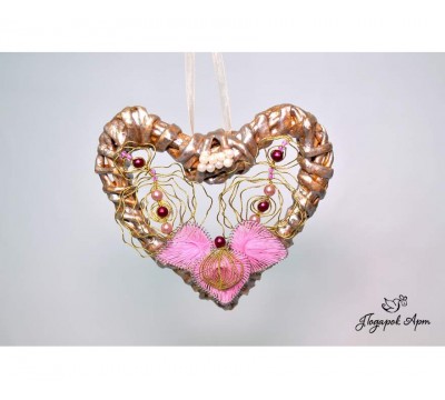 Декоративное плетеное сердце